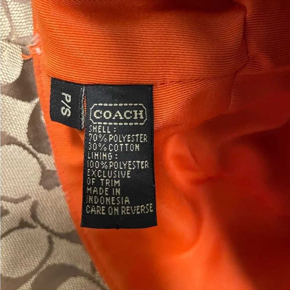 COACH SIGNATURE MONOGRAM
BUCKET HAT - Picture 4 of 7